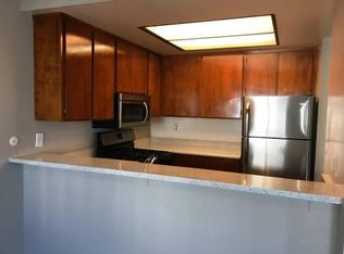 320 Acacia Ave APT D, Carlsbad, CA 92008