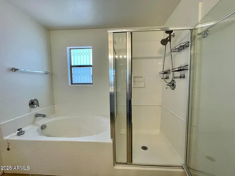 12109 W Avenida Del Rey — Photo 29