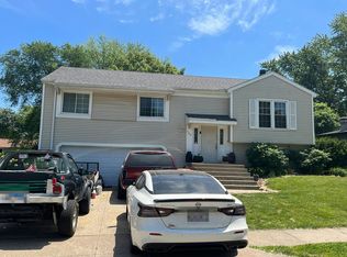 147 Tamarack Ave, Morton, IL 61550