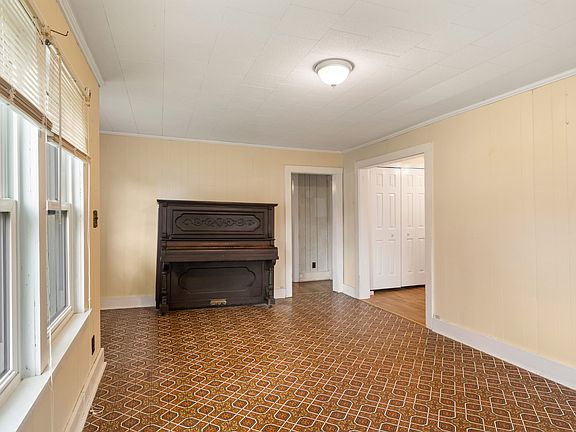 5th image of 1824 Harriet St