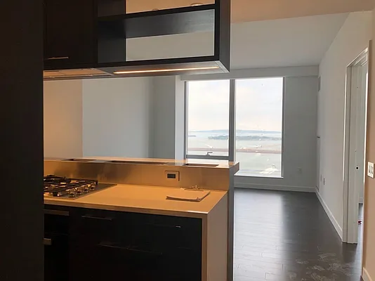 Rented by Gulia Wang, LREB | media 76