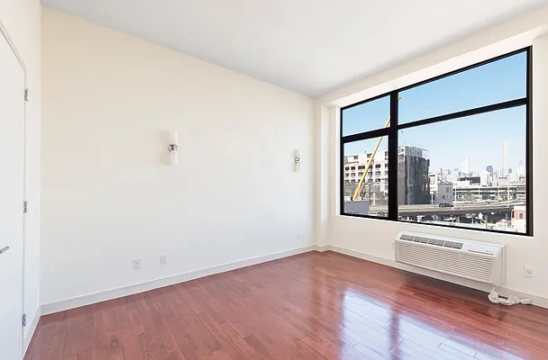 Rented by RE/MAX Midtown | media 28