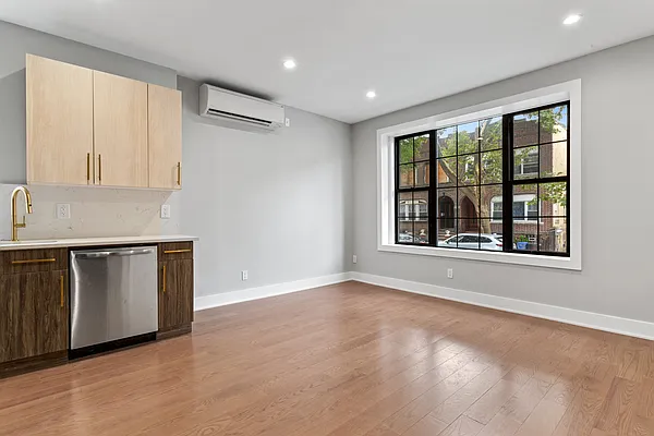 Rented by Corcoran | media 23