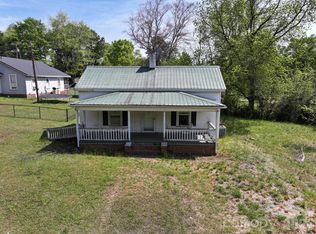 145 W Burnsville St, Wadesboro, NC 28170