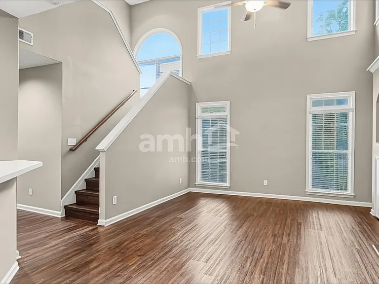 2175 Carlysle Cove Dr — Photo 8