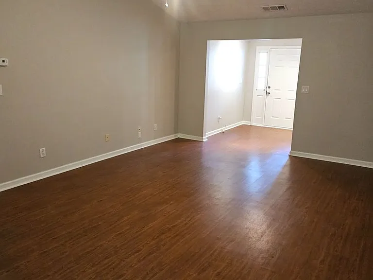12205 Cypress Way — Photo 13