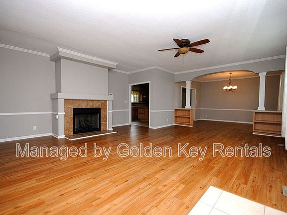 3rd image of 560 Old 111 Hwy
