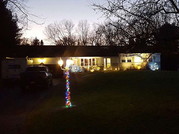 3rd image of 29 Valdepenas Ln
