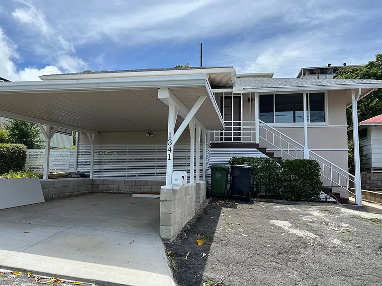 1341 Ekaha Ave — Photo 1