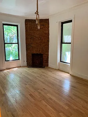 Rented by Avenues Real Estate | media 4