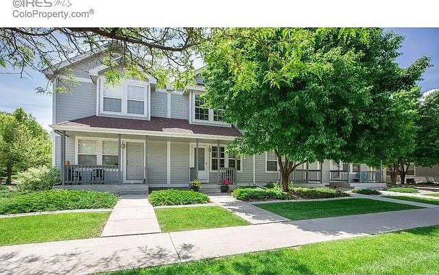 1115 W Swallow Road — Photo 1