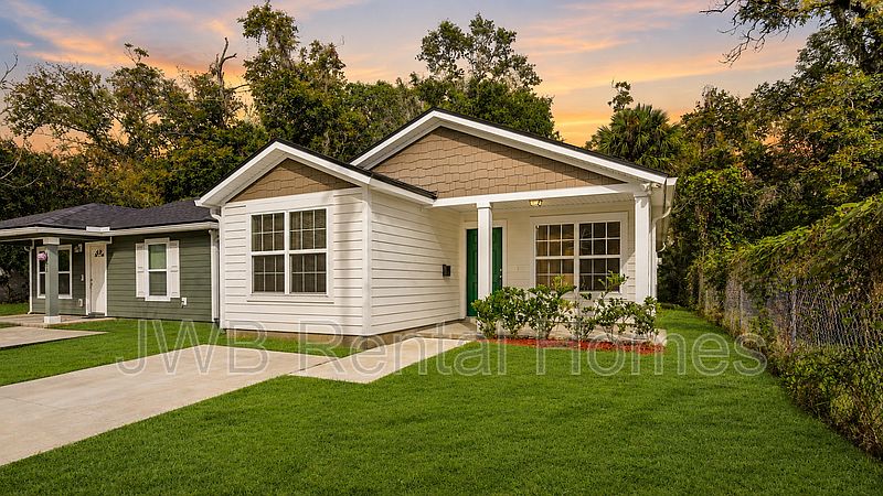 1st image of 1419 McConihe St