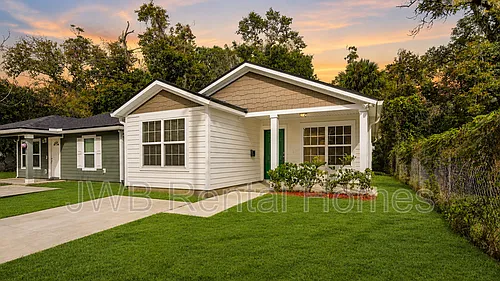 1419 McConihe St Photo 1