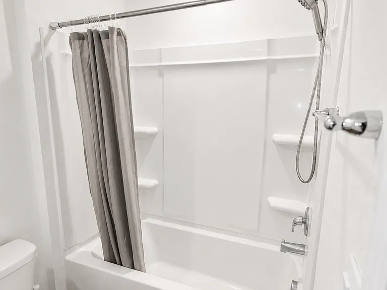 2nd Bed Bathroom