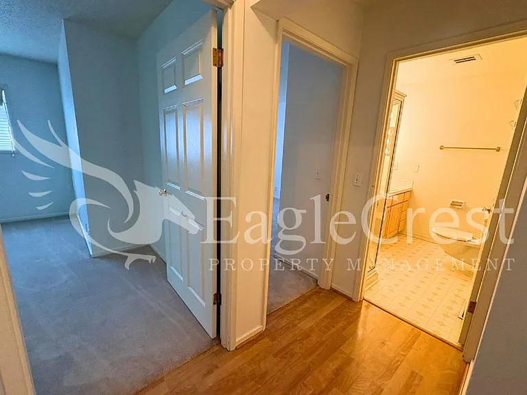 364 Catherine St #M1 — Photo 37