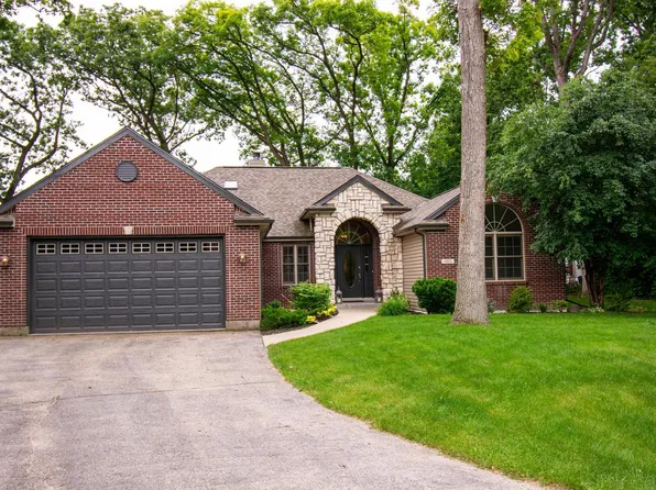 383 Lakewood COURT, Williams Bay, WI 53191