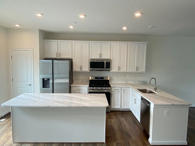 225 Jenkins Way #21 — Photo 5