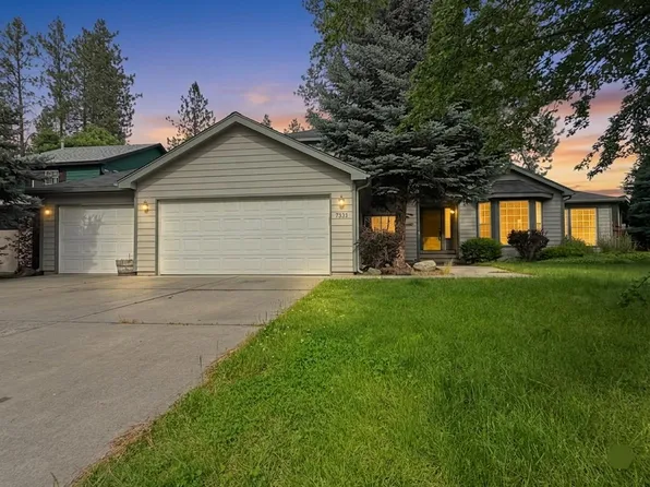 7321 W Kendick Ave, Nine Mile Falls, WA 99026