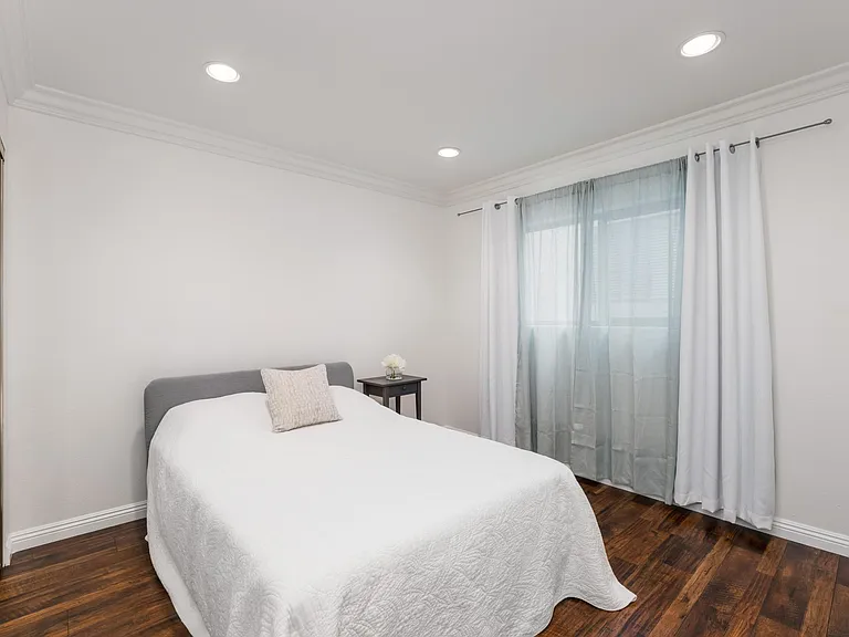 4466 Coldwater Canyon Ave #102 — Photo 10