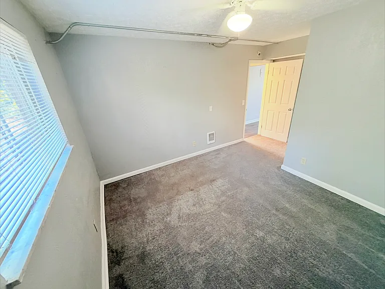 1437 Ambrose Ave #3 — Photo 22