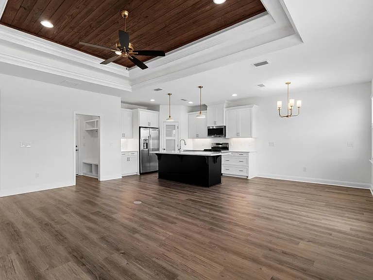 4248 Landry Ln — Photo 4