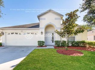 11001 Whitecap Dr, Riverview, FL 33579