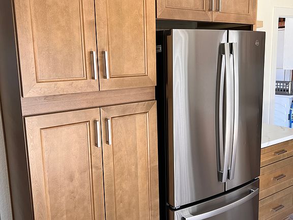 4th image of 6701 Rockglen Ave