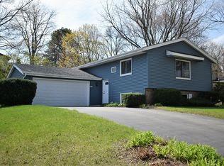2113 Melody Ln, Waukesha, WI 53186