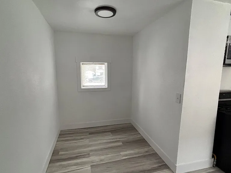 1021 La Croix Ave — Photo 11