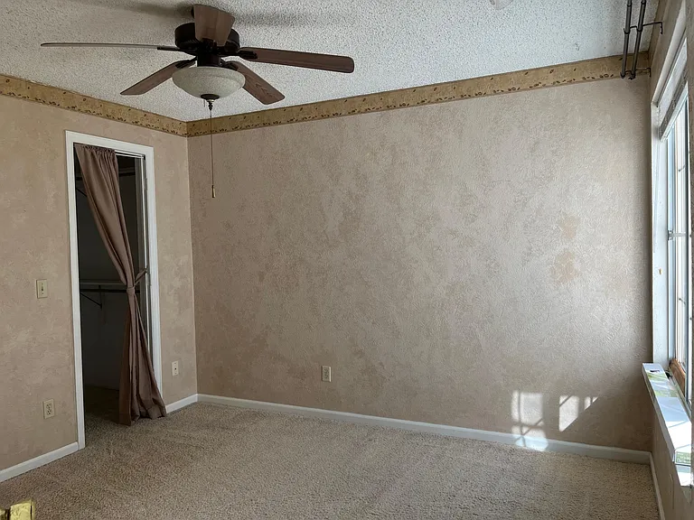 4084 S Carson St #B — Photo 3