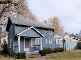 814 NW C St, Grants Pass, OR 97526