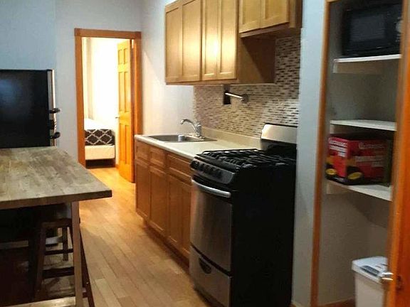 2nd image of 416 Suydam St APT 1