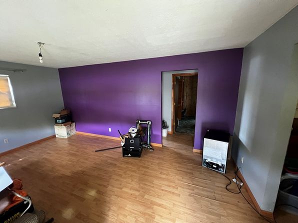 503 Hidden Valley Dr, Oak Hill, WV 25901