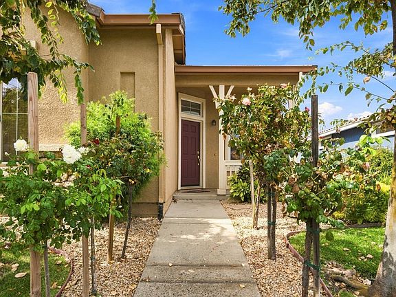 3rd image of 347 Spyglass Drive