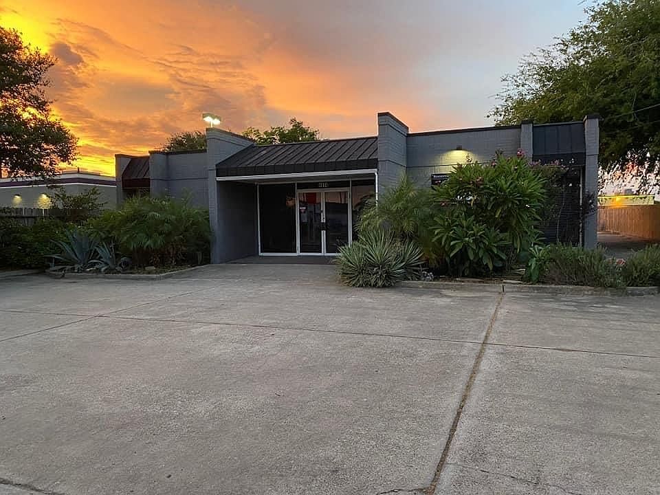 1st image of 4814 Cain Dr