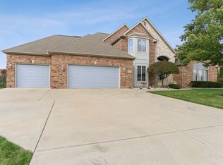 1617 Mullikin Dr, Champaign, IL