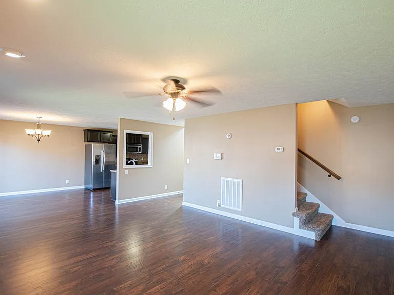 613 Fennec Way — Photo 3