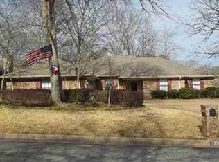 1211 Heather Ln, Longview, TX 75604