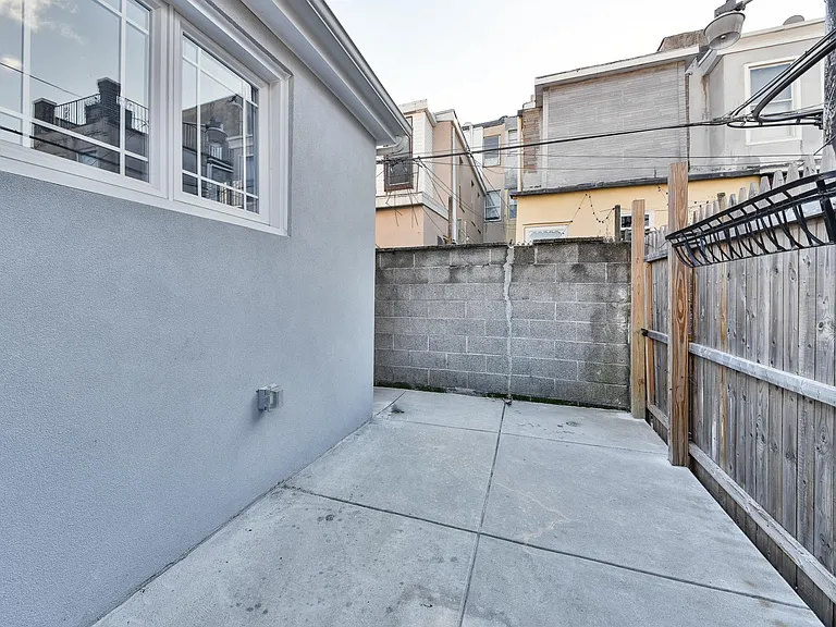 1640 S 15th St — Photo 31