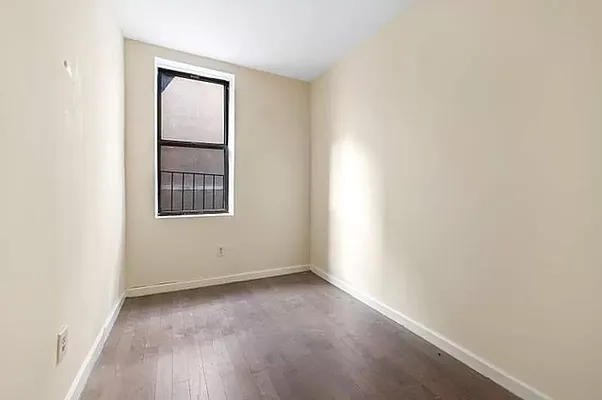 Rented by Compass | media 9