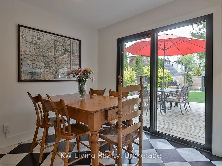 452 Davisville Ave — Photo 13