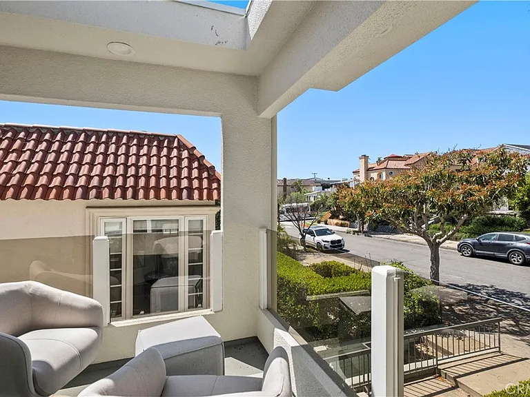708 Iris Ave #A — Photo 14
