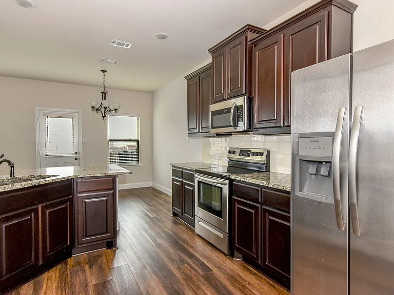 6819 Jade Dr — Photo 11