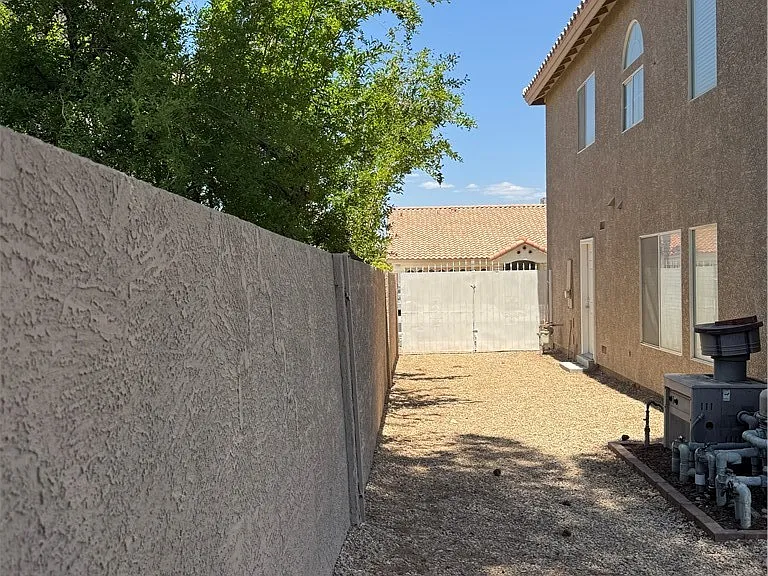 7409 Bush Garden Ave — Photo 49