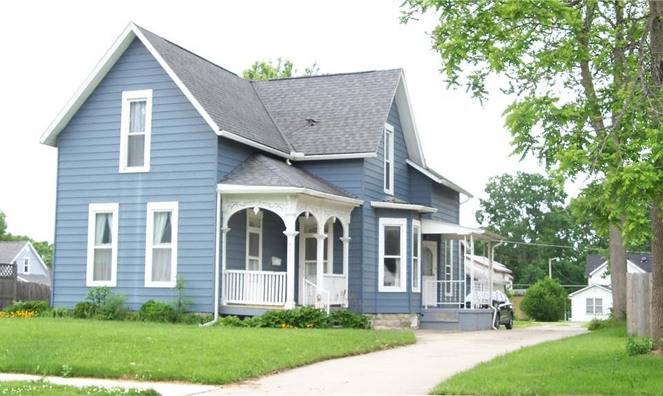 1st image of 922 S Main St