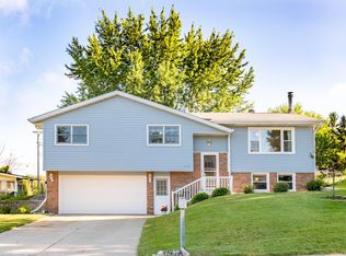 1213 Rosewood Trl, Onalaska, WI 54650