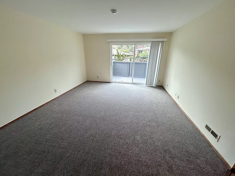 151 Irene Ct #4 — Photo 4