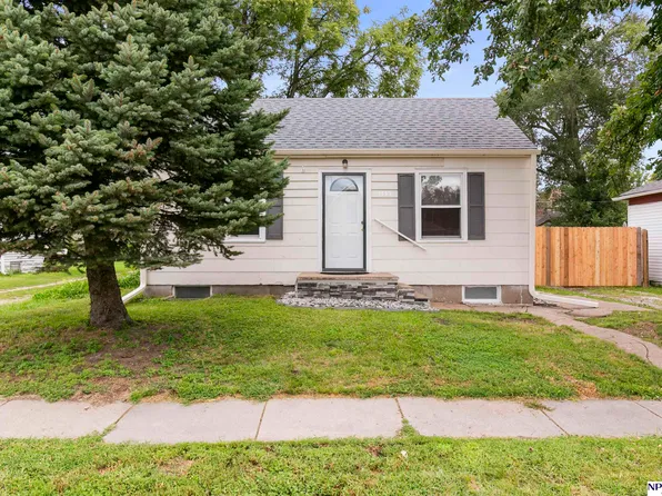 1330 E 6th St, Fremont, NE 68025