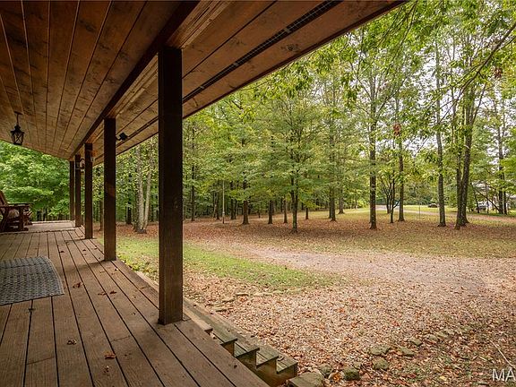 4th image of 23847 Friar Tuck Ct