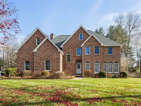 161 Wildflower Cir, Westfield, MA 01085